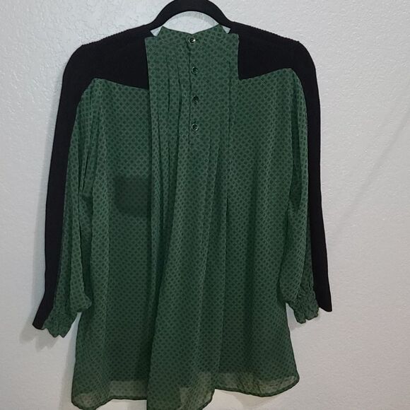 Cabi Emerald/Black Sweater Blouse Combo - Picture 4 of 6